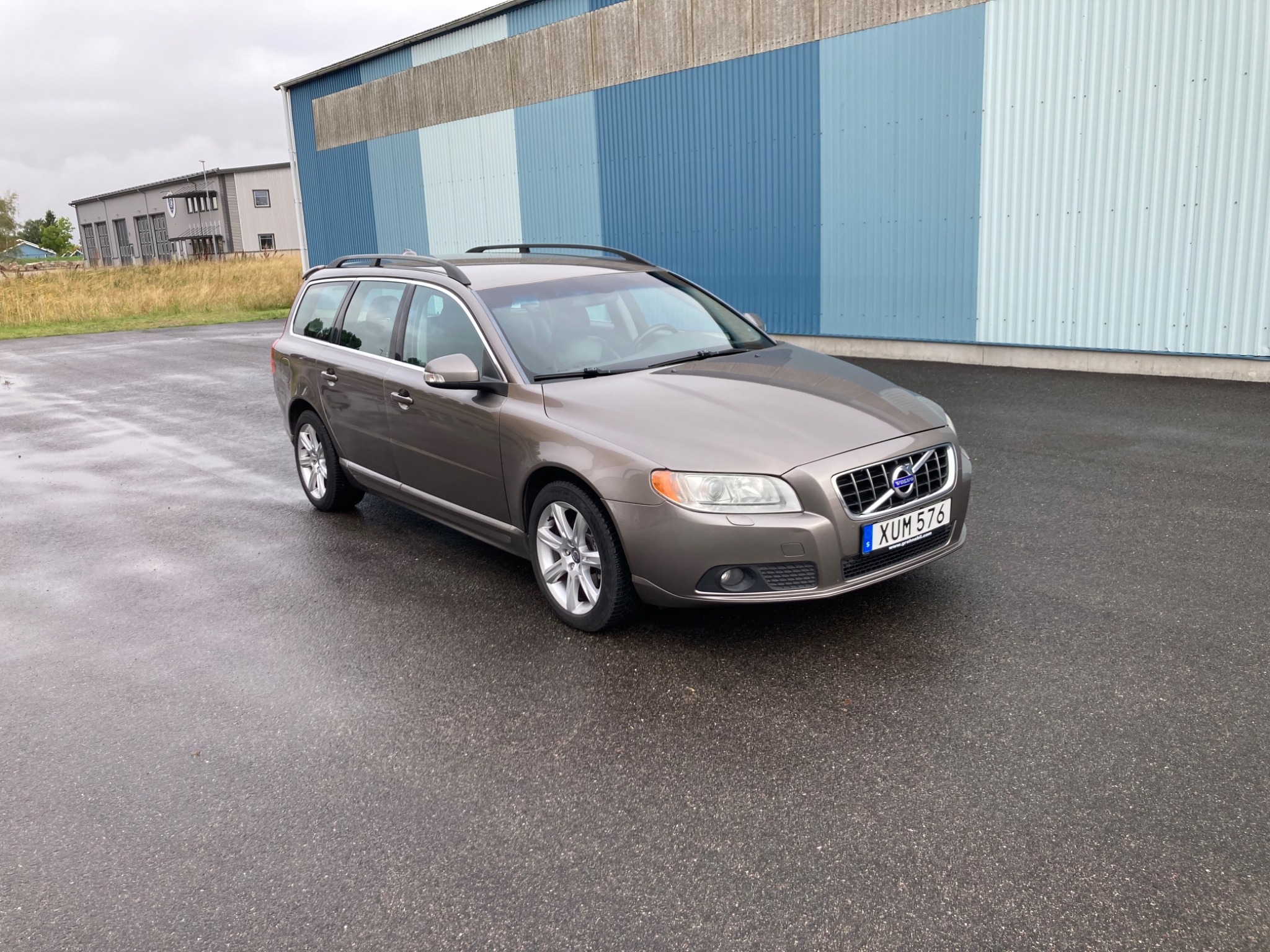 Volvo V70 2010, kuva 3/10