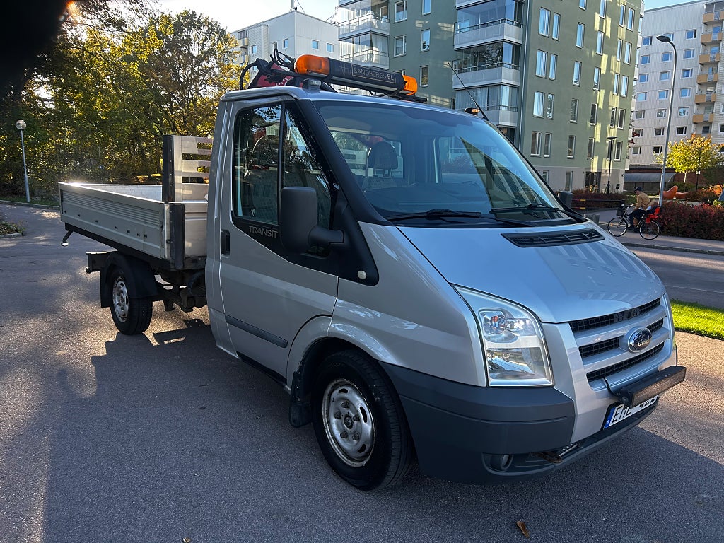 Ford Transit T300 Chassi Cab 2.2 TDCi | Kran | Kranbil | Ny servad