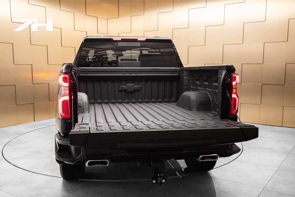 Chevrolet Silverado 1500 Z71 LT Trail Boss 3.0 D / BOSE® / Taklucka / 360°
