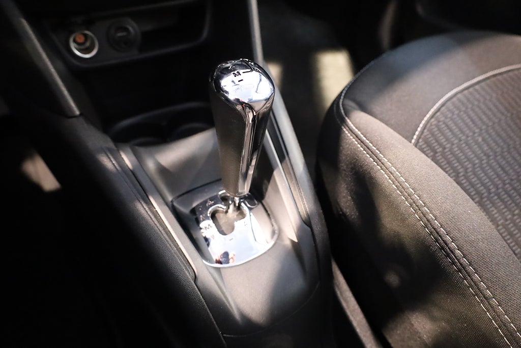 Peugeot 208 1.2 VTI PureTech AUT M-värme Blåtand 2017