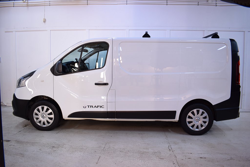 Renault trafic Skåpbil 2.7t 1.6 dCi Krok / V-hjul / Värmare