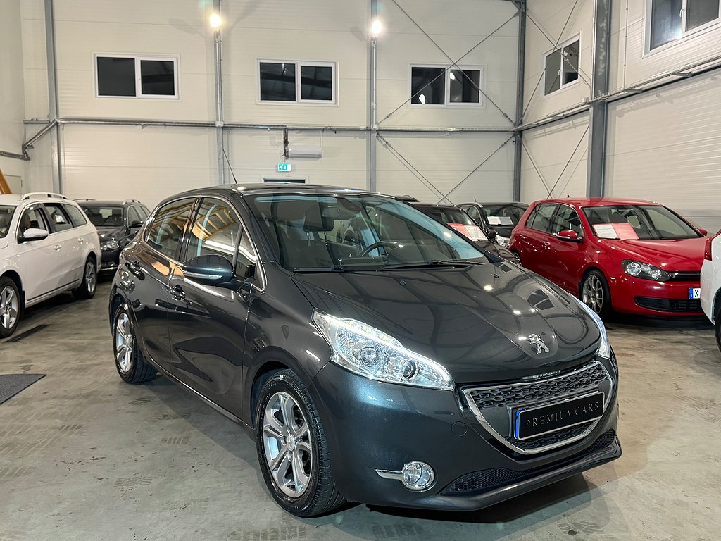 Peugeot 208 5-dörrar 1.2 VTi Euro 5/NYSERV/PANOTAK/NYBES