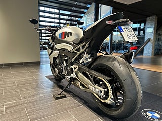 BMW M1000R