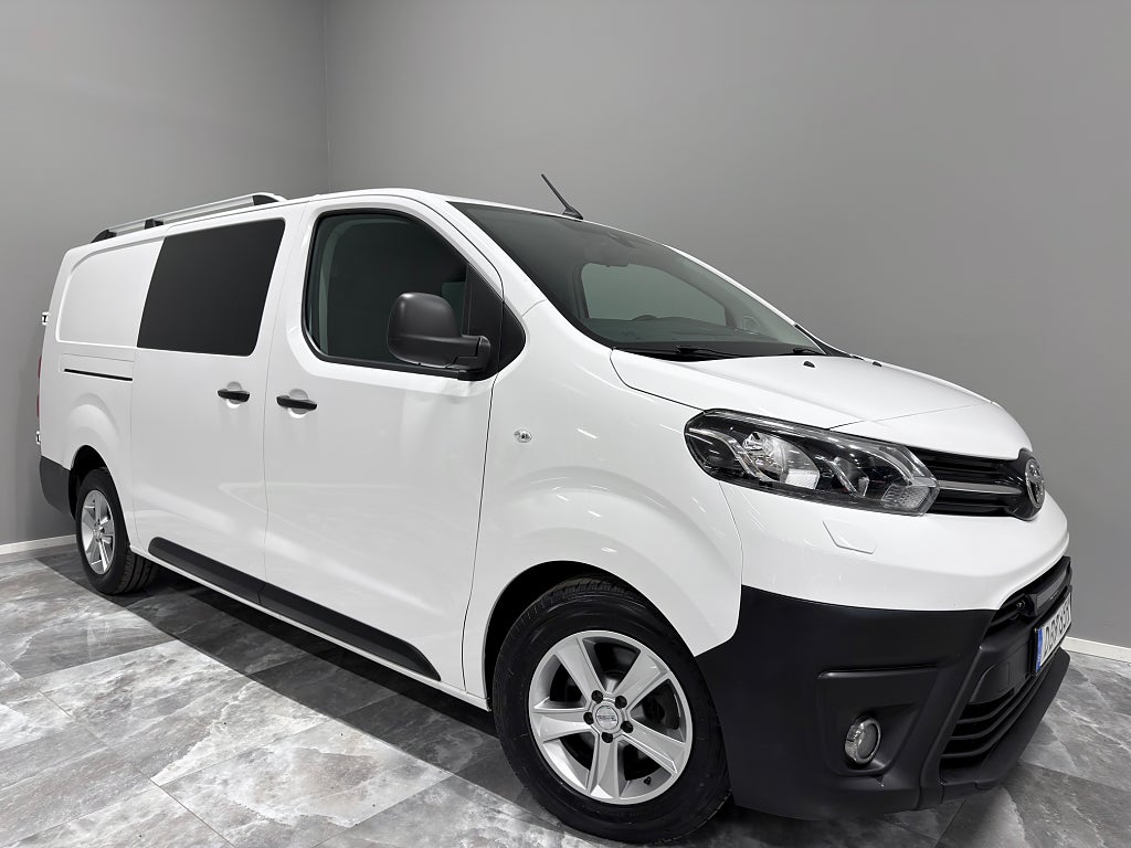 Toyota ProAce 2.0 D-4D Auto/Värmare/HuD/Drag/5 Sits/360°kamera/MOMS