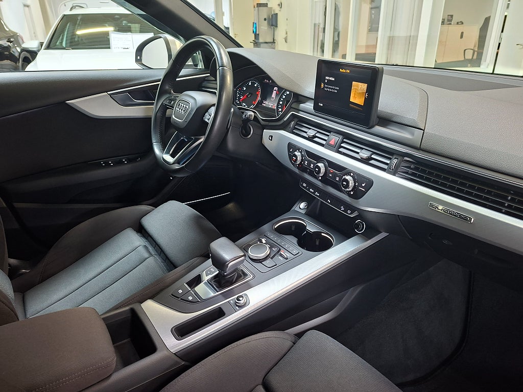 Audi A4 2017 - miniatyr 7
