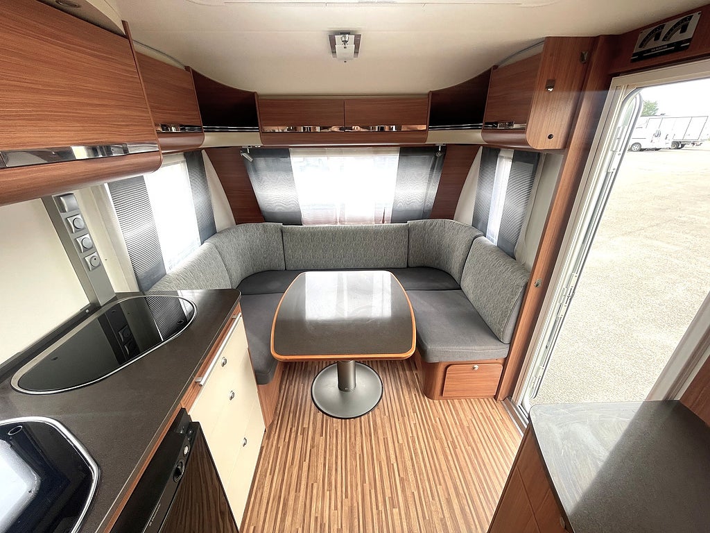 Adria 542 UT Enkelsängar Toa bak Alde Boxmarkis 1500 kg