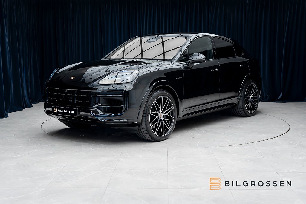 Porsche Cayenne Coupé E-Hybrid Black Edition SportDesign Nybil MOMS