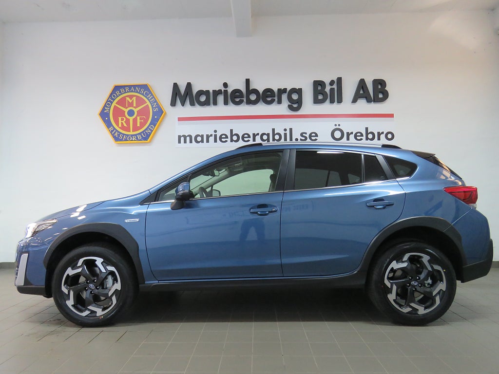 Subaru XV 2.0 E-BOXER/SUMMIT/AWD/XFUEL/EN ÄGARE/V-DÄCK/SKINN