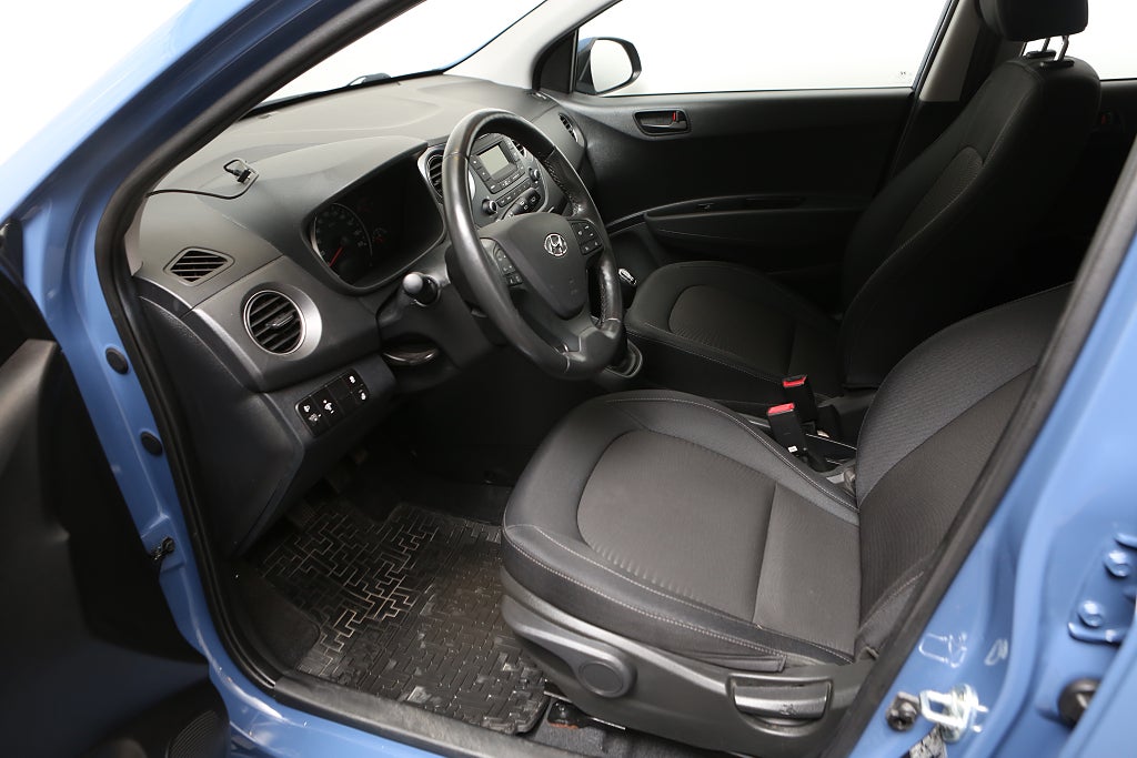 Hyundai i10 1,0 blue 67hk Comfort 5-D 2018