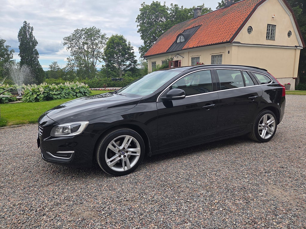 Volvo V60 Volvo V60 D4 Geartronic Momentum BE Euro6 DRAG/VOC