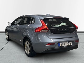 Volvo V40 D2 Kinetic M&D-värm/Sensorer/S&V-Däck/Kamrem bytt