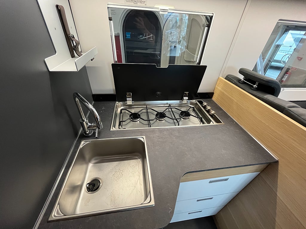 Adria Coral Plus 670 SL /ALDE/Automat 9vxl/Solcell/Dubbla bo - Adria