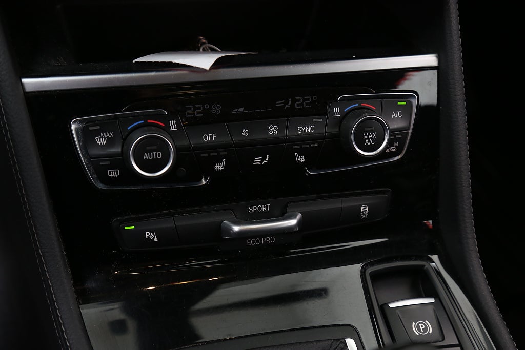 BMW 218 d Gran Tourer Sport line Aut Kamera Drag 7-Sits