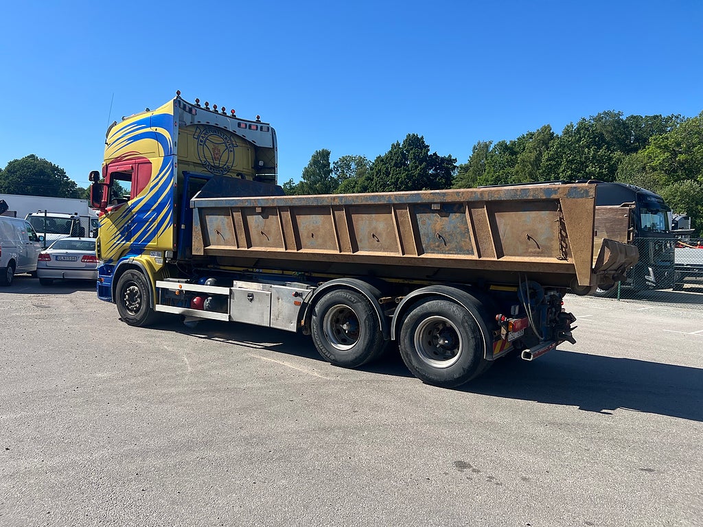 Scania R560 V8 6x4 Lastväxlare, Tandem