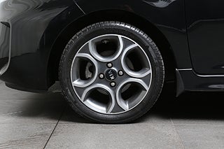 Halvkombi Kia Picanto 8 av 23