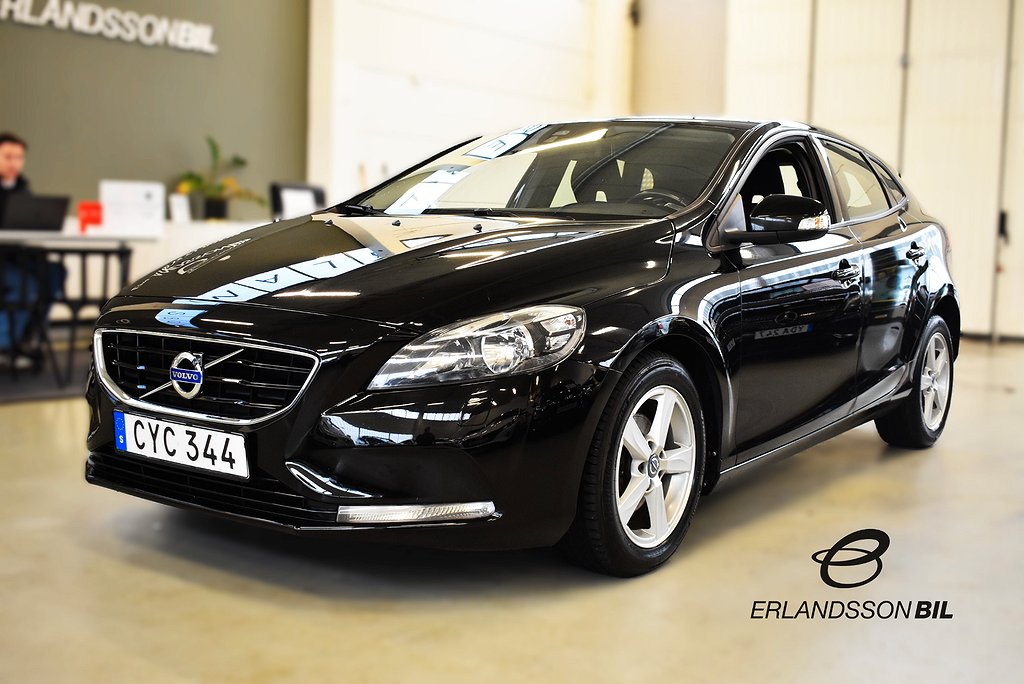 Volvo V40 D2 Kinetic / Kamrem Bytt / Sensorer bak