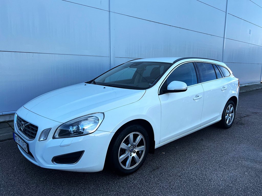 Volvo V60 D2 Momentum /Värmare/Kamrem bytt