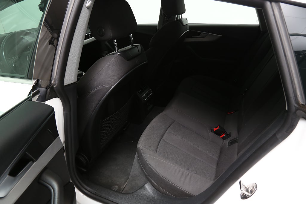 Audi A5 2,0 TFSI MHEV 190hk Sportback Sport Aut Värmare Drag