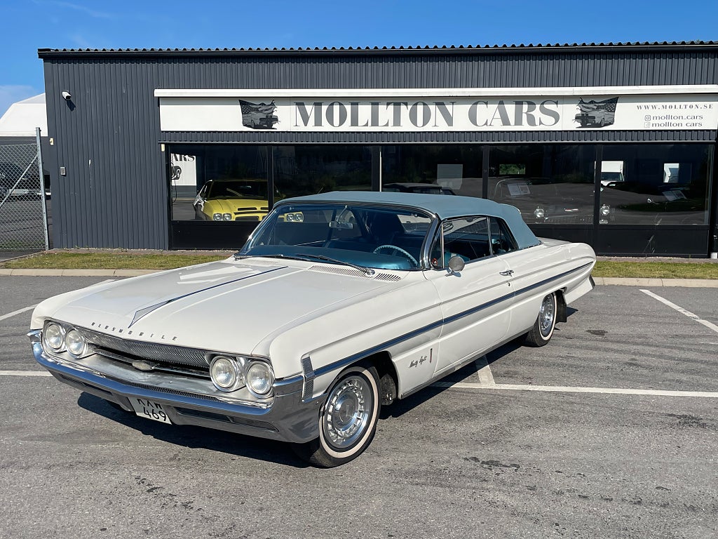 Oldsmobile 98 Classic Ninety-Eight Convertible Coupé 6.5 V8