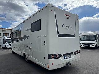 Husbil-integrerad Concorde Credo 840 L IVECO (170HK AUTOMAT) Långbädd! Stort badrum! ALDE! 25 av 26