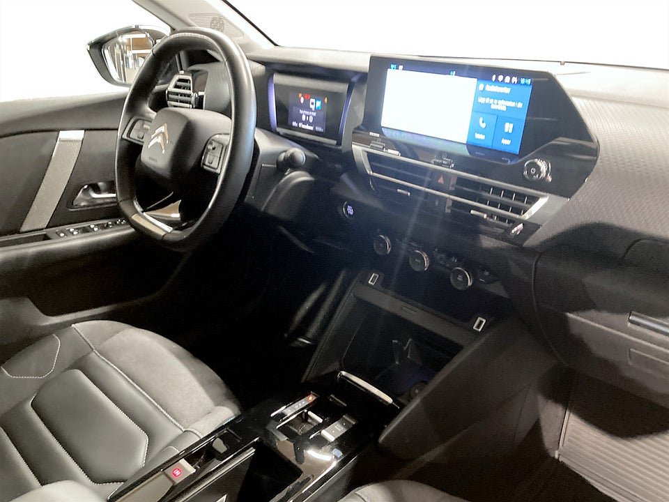 Bild på Citroen C4 Shine 1.2 PT 130hk Aut P-SENSORER CARPLAY