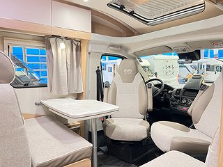 Husbil-halvintegrerad LMC V 643 G 60 Years Edition 9 av 30