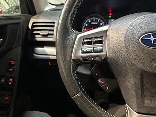 Subaru Forester 2.0 4WD Dragkrok Motorvärmare Kamera Extraljus S/V-hjul – bild 22