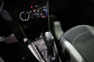 Halvkombi Peugeot 208 15 av 19