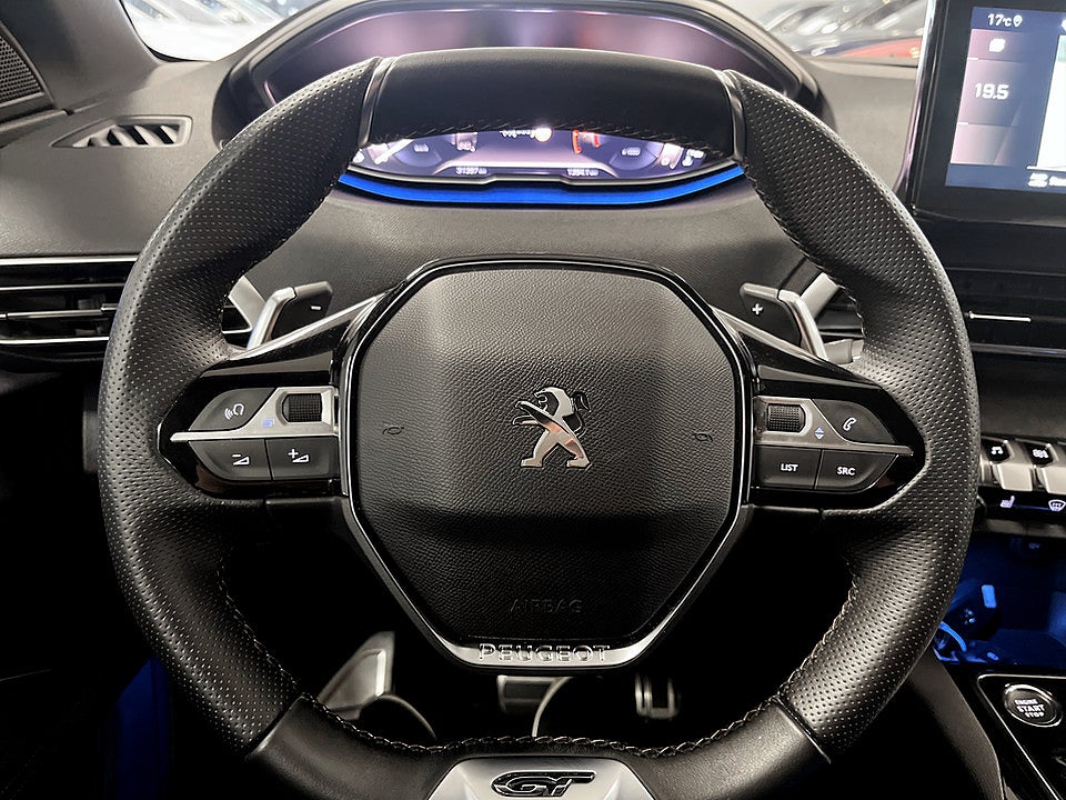 Bild på Peugeot 3008 GT Black Pack 1.2 PT 130hk Aut B-KAMERA CARPLAY