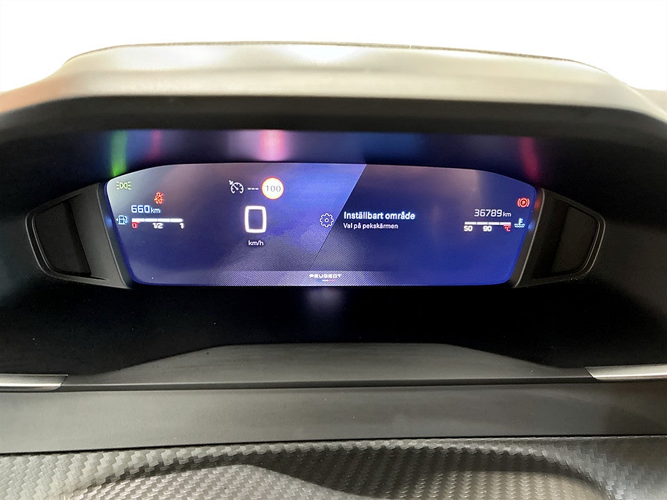 Bild på Peugeot 2008 Allure 1.2 PT 130hk CARPLAY P-SENSORER