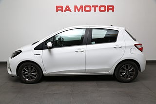 Halvkombi Toyota Yaris 3 av 25