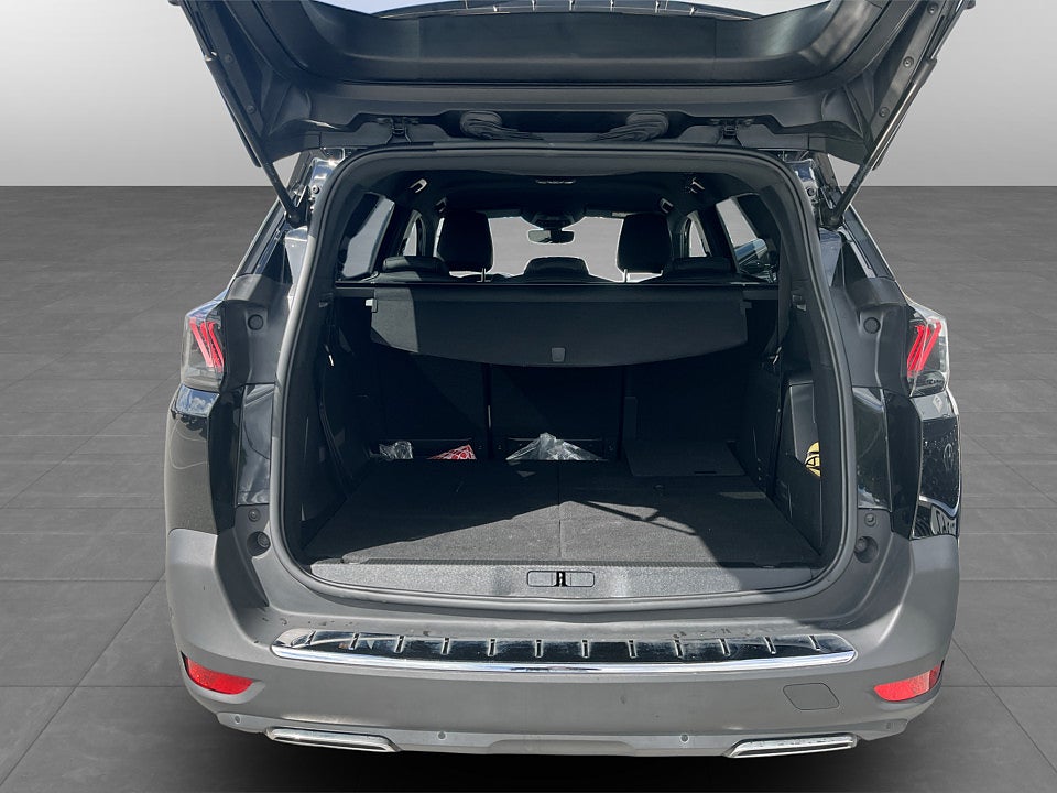 Bild på Peugeot 5008 GT 1.2 PT 130hk Aut 7-SITS B-KAMERA CARPLAY