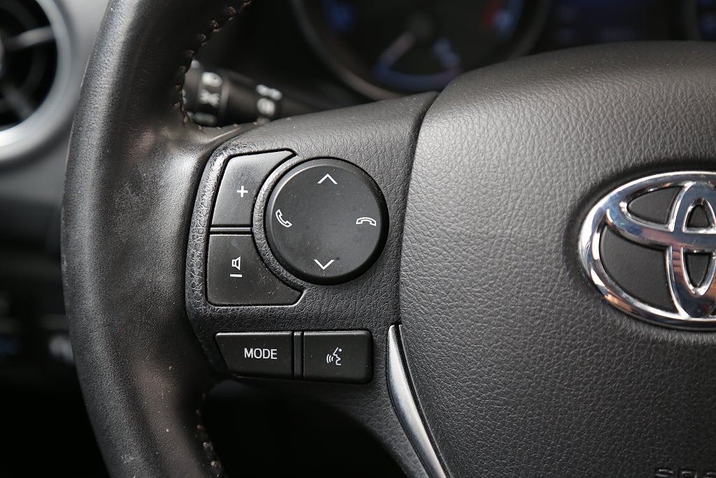 Toyota Auris 1,2 Turbo Active 5D Kamera Motorvärmare 2016