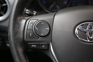 Halvkombi Toyota Auris 14 av 23