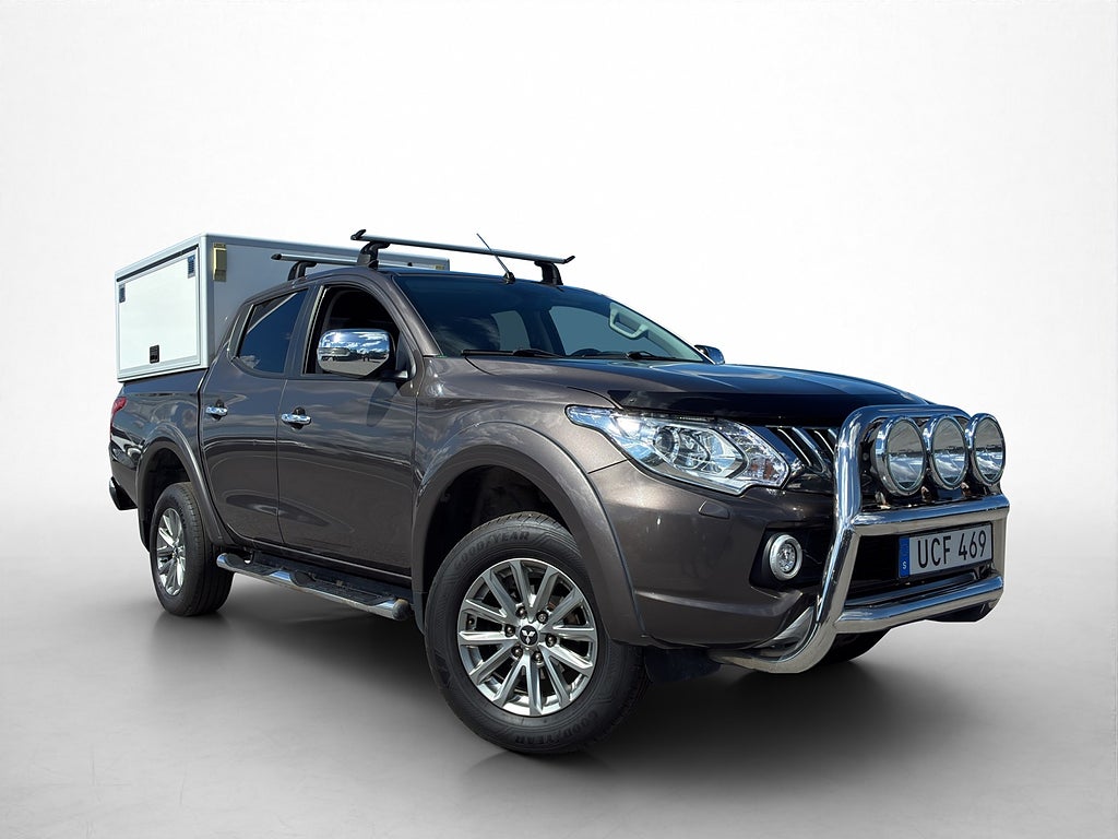 Mitsubishi L200 4WD 181hk Dragkrok Skinn B-Kamera HUNDKÅPA