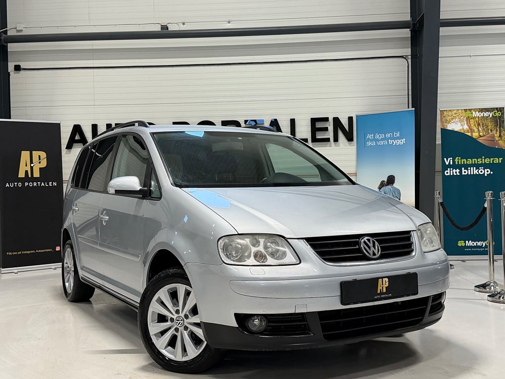 Volkswagen Touran 2.0 TDI 140HK 7-sits Trendline Besiktigad Fullservad