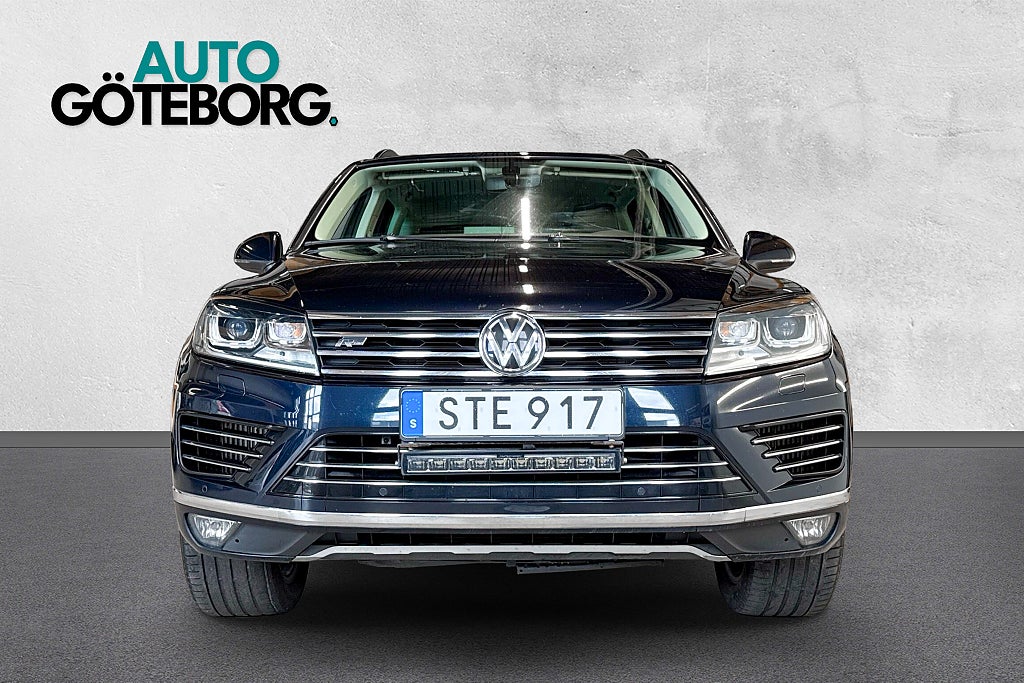 Volkswagen Touareg 3.0 V6 TDI DPF BMT 4Motion R-Line B-Kamera  2-ägare