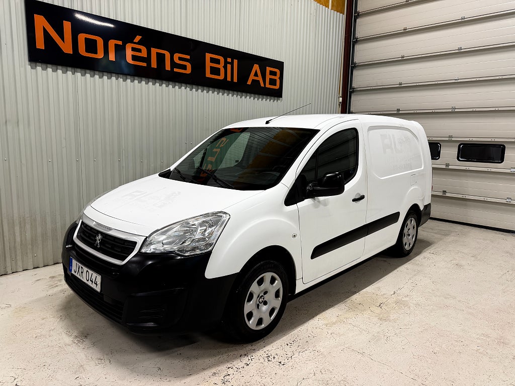 Peugeot Partner 1.6 BlueHDi 100Hk L2 LÅNG 3-SITS LEASBAR/MOMS Euro 6