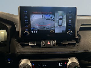 Toyota RAV4 Hybrid AWD Drag 360° JBL Skinn Mvärm SoV