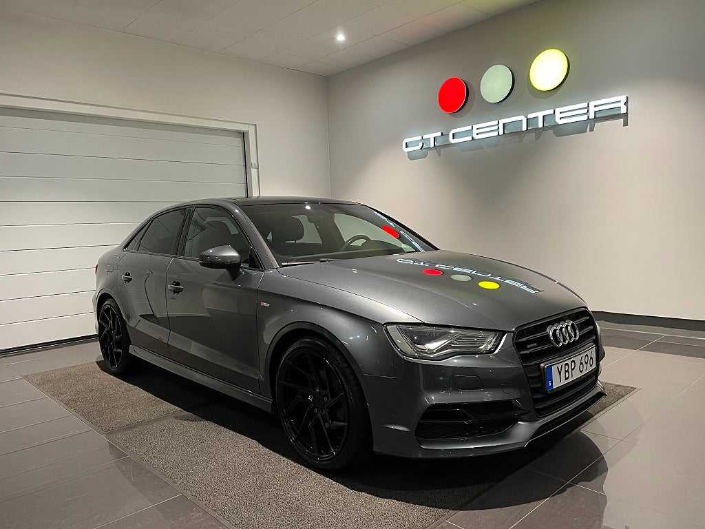 Audi A3 Sedan Eyecatcher 2.0 TDI Quattro 1 ägare S-line