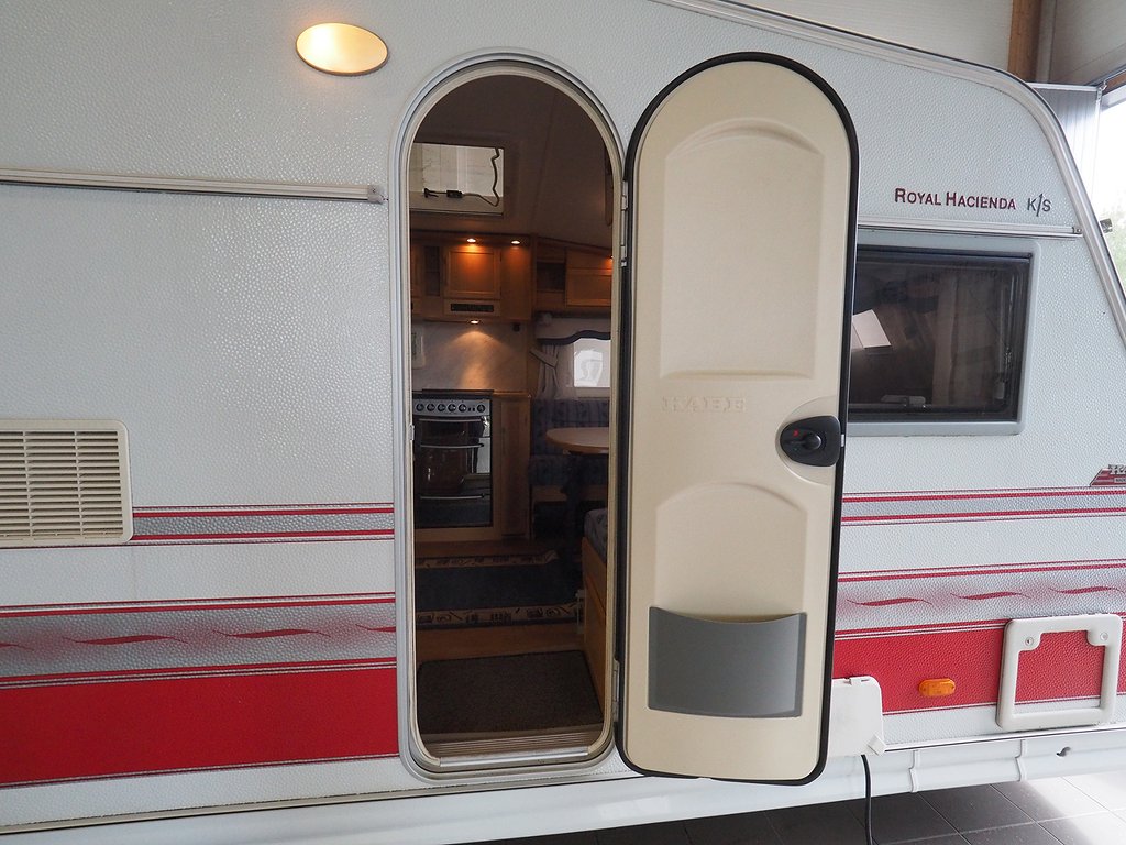 Kabe Royal Hacienda 880 B TDL KS 2007