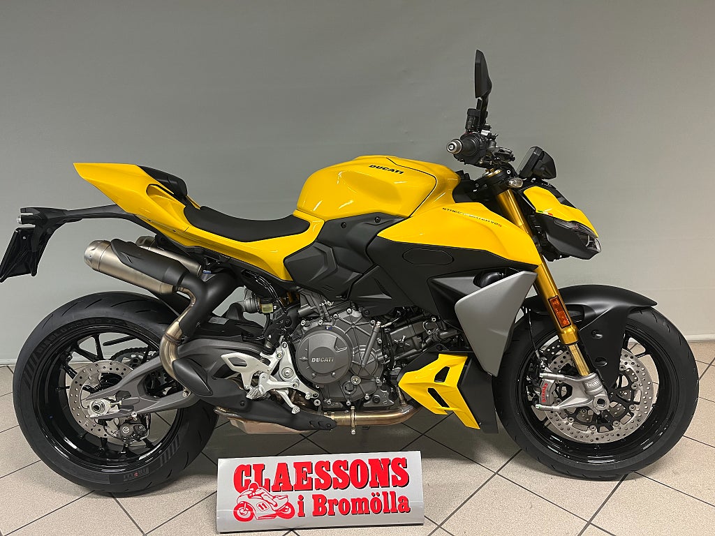 Ducati Streetfighter V2 S  