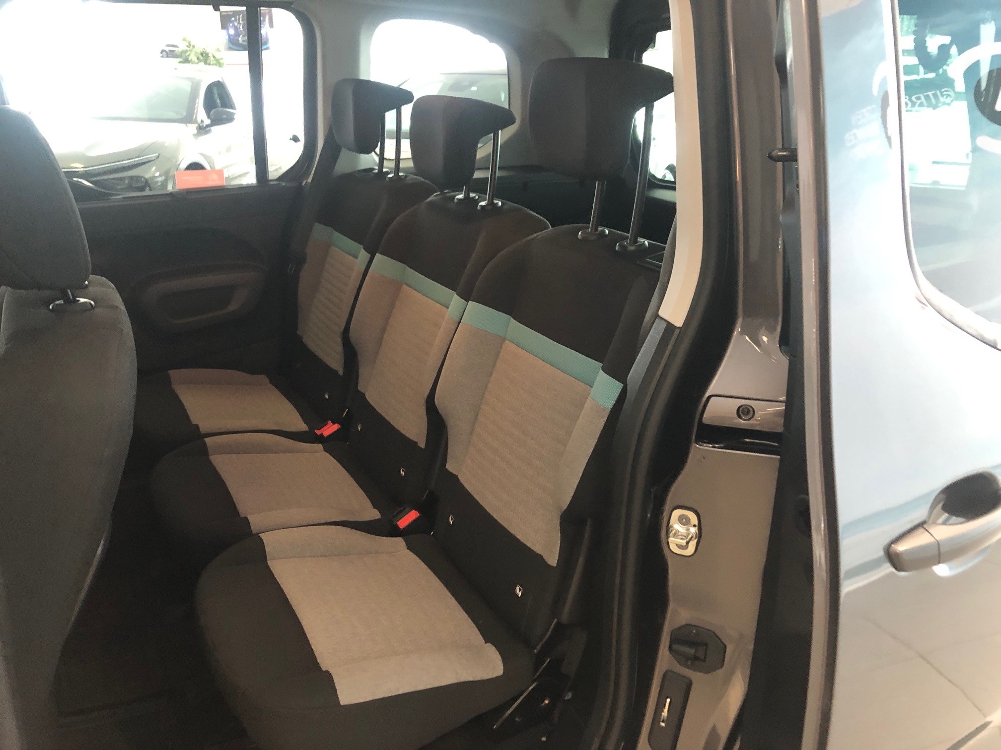 Citroen E-Berlingo Multispace Shine 2022, photo 5/38