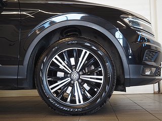 SUV Volkswagen Tiguan 8 av 23