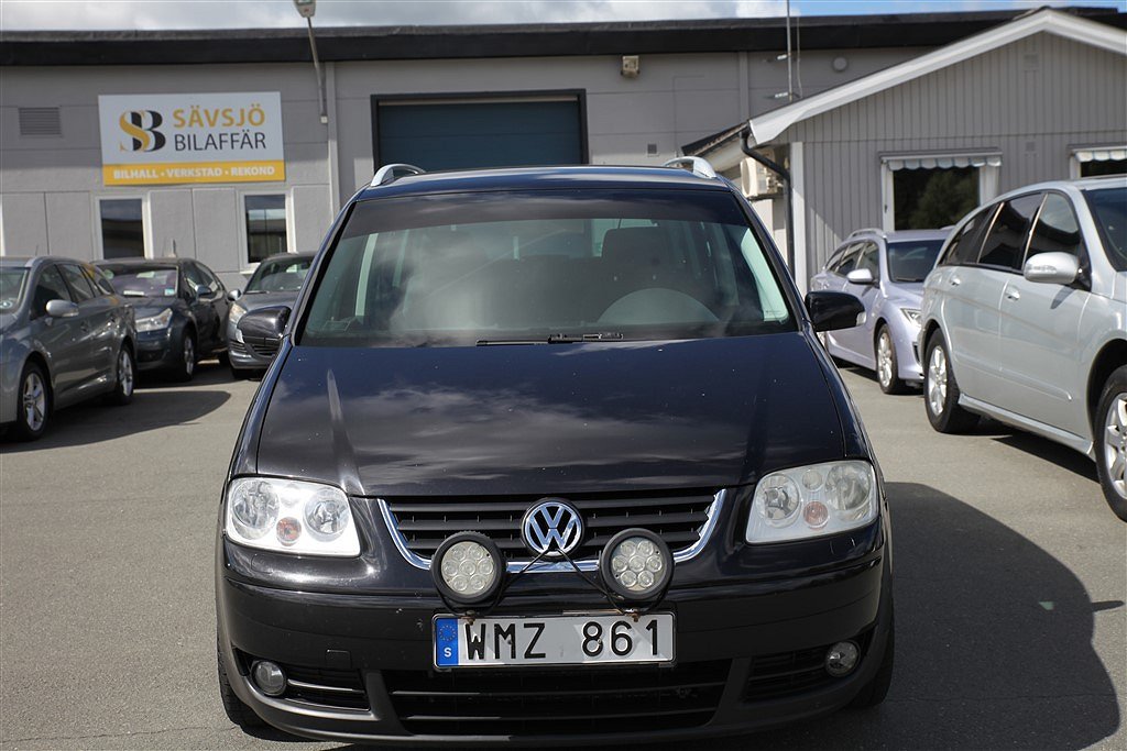 Volkswagen Touran 2.0 FSI Manuell, 7-sits, 150hk