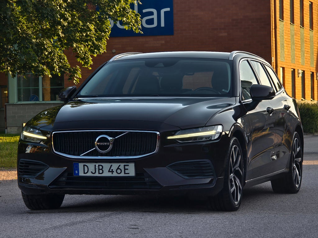 Volvo V60 T6 Twin Engine AWD Geartronic Momentum Advanced Euro 6