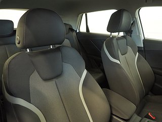 Kombi Audi Q2 12 av 21