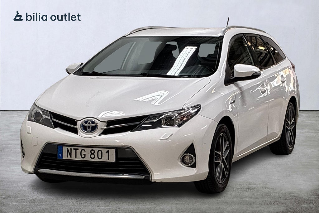 Toyota Auris TS Hybrid e-CVT Sports Edt 136hk Backkamera