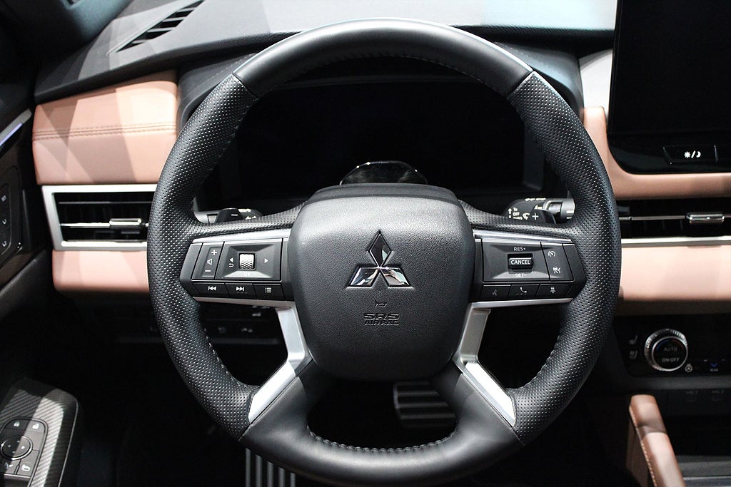 Bild på Mitsubishi Outlander Instyle Plug-In Hybrid 4WD