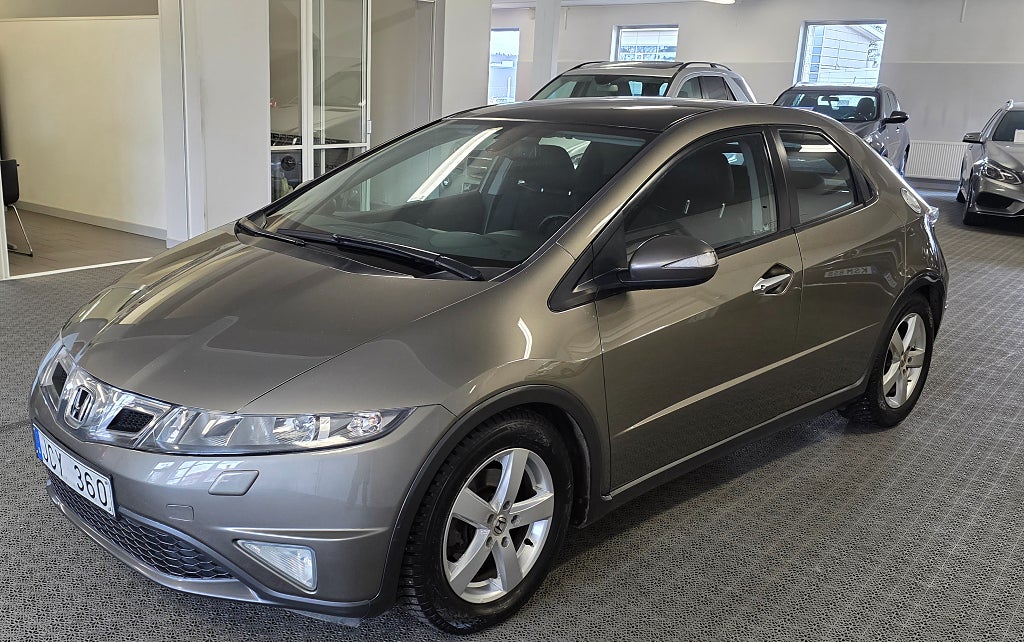 Honda Civic 5-dörrar 1.8 i-VTEC Euro 5 Panoramaglastak